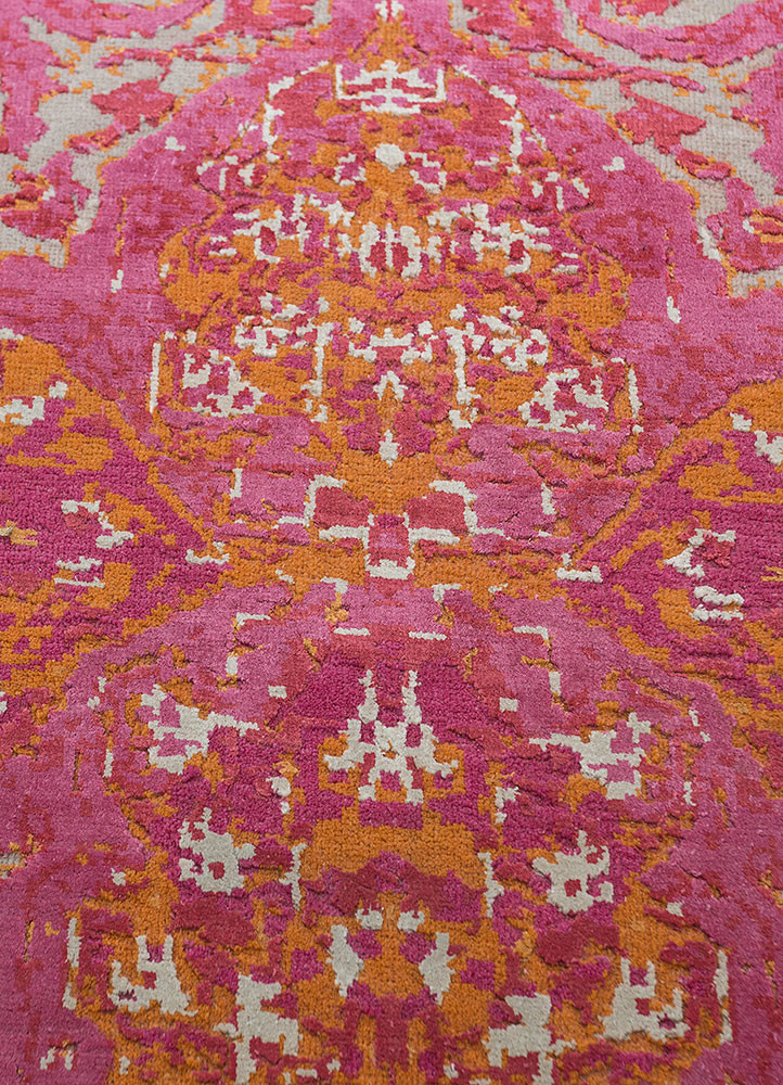 free verse by kavi red and orange wool and silk Hand Knotted Rug - CloseUp free verse by kavi red and orange wool and silk Hand Knotted Rug - CloseUp