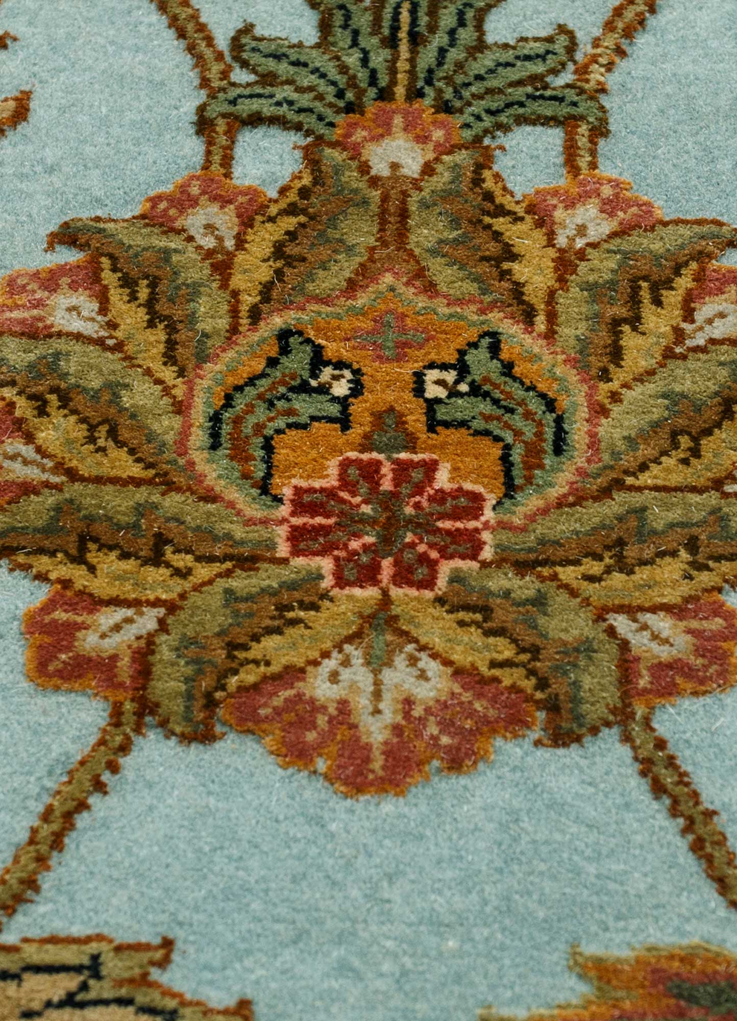 aurora blue wool and silk Hand Knotted Rug - CloseUp