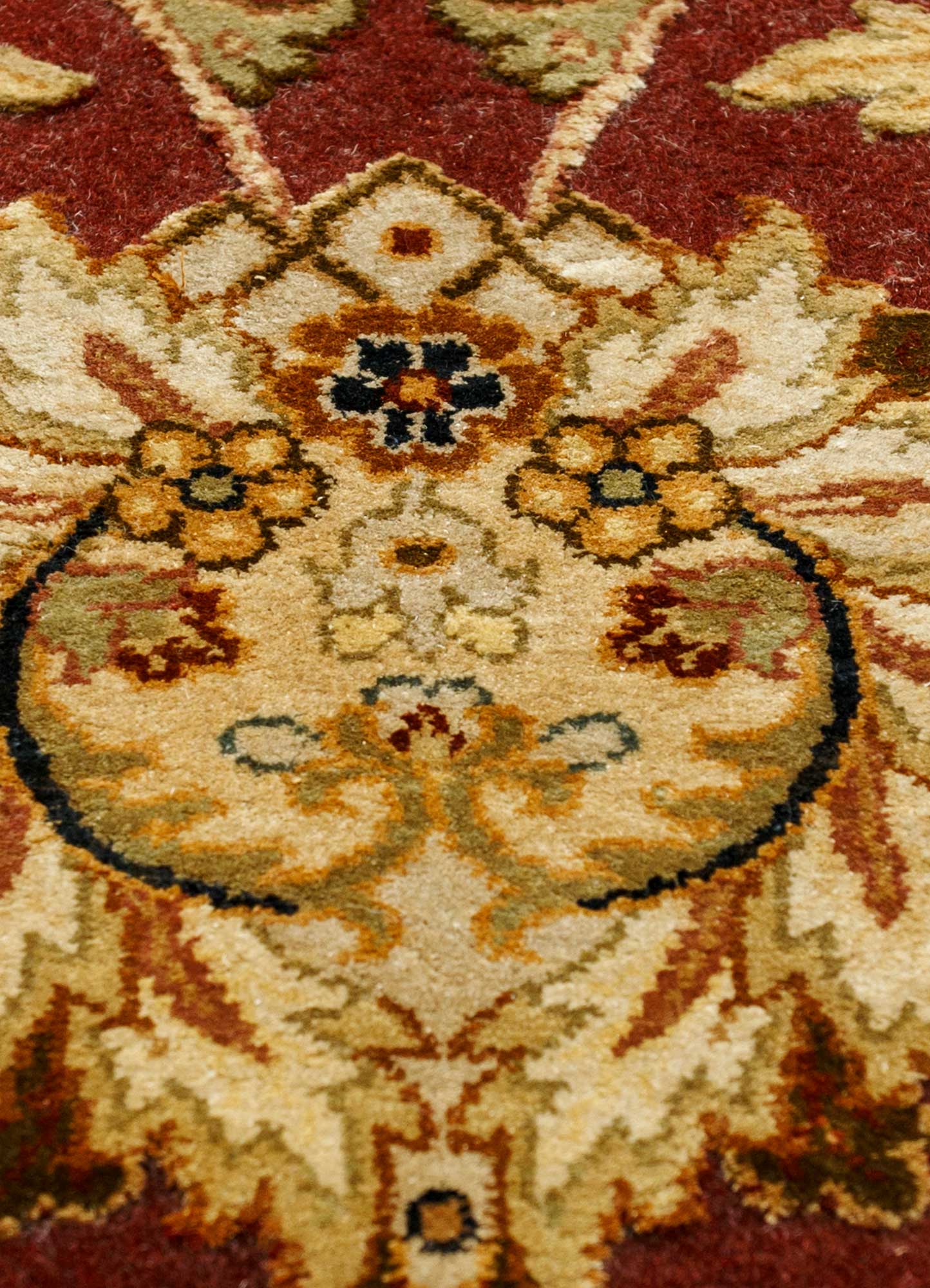 aurora red and orange wool and silk Hand Knotted Rug - CloseUp