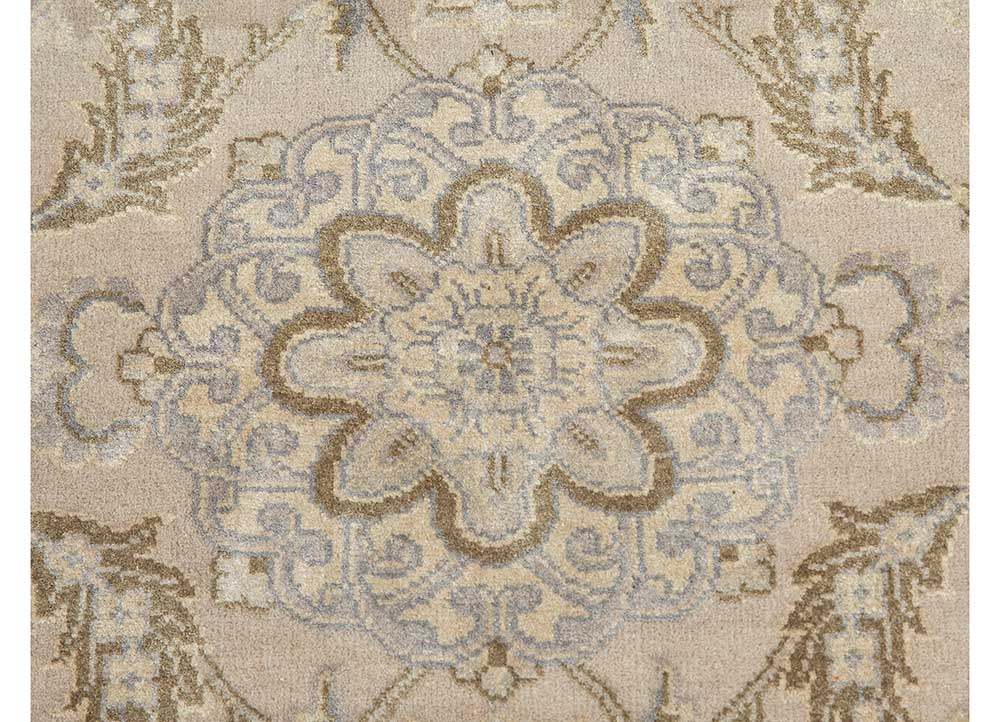 aurora ivory wool and silk Hand Knotted Rug - CloseUp