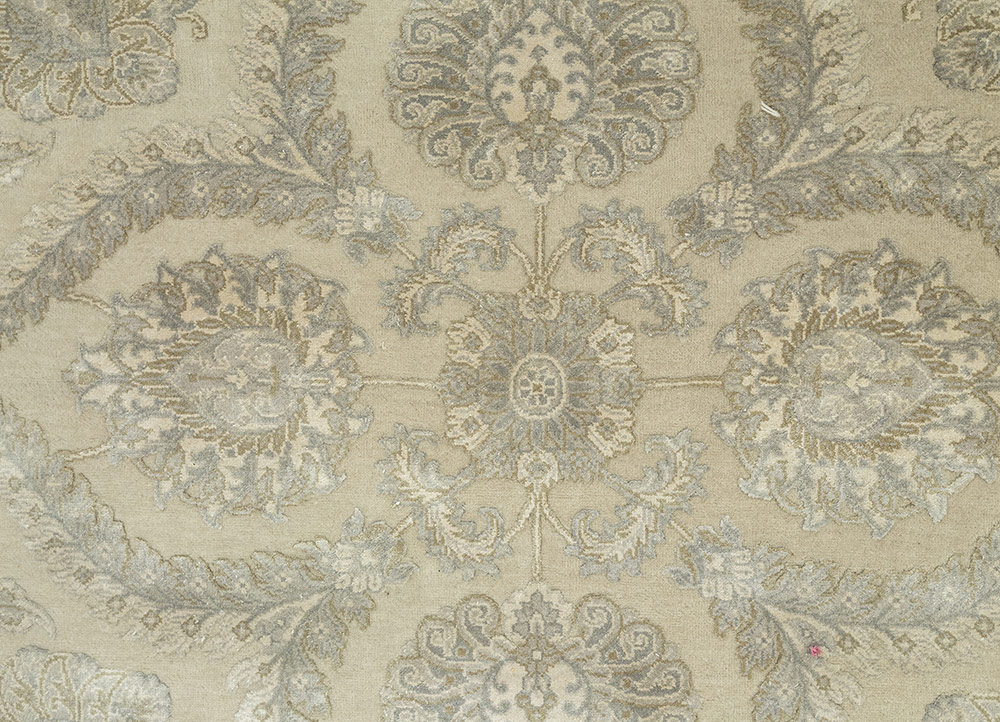 aurora ivory wool and silk Hand Knotted Rug - CloseUp