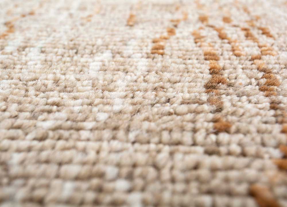 manifest beige and brown wool Hand Knotted Rug - CloseUp