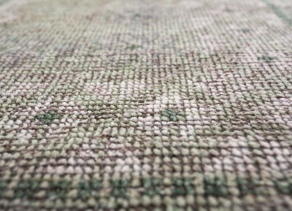 erbe green wool Hand Knotted Rug - CloseUp
