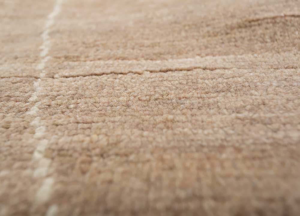 manifest beige and brown wool Hand Knotted Rug - CloseUp