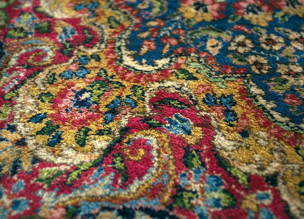 aalam ivory wool Hand Knotted Rug - CloseUp