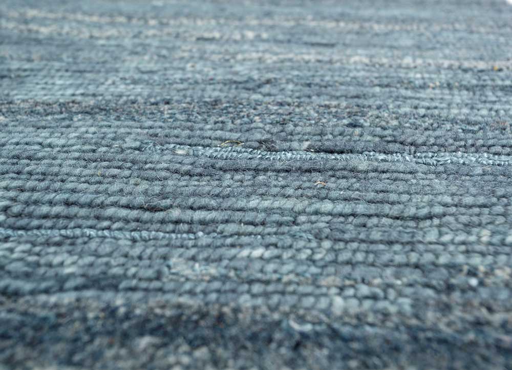 manifest blue wool and viscose Hand Knotted Rug - CloseUp