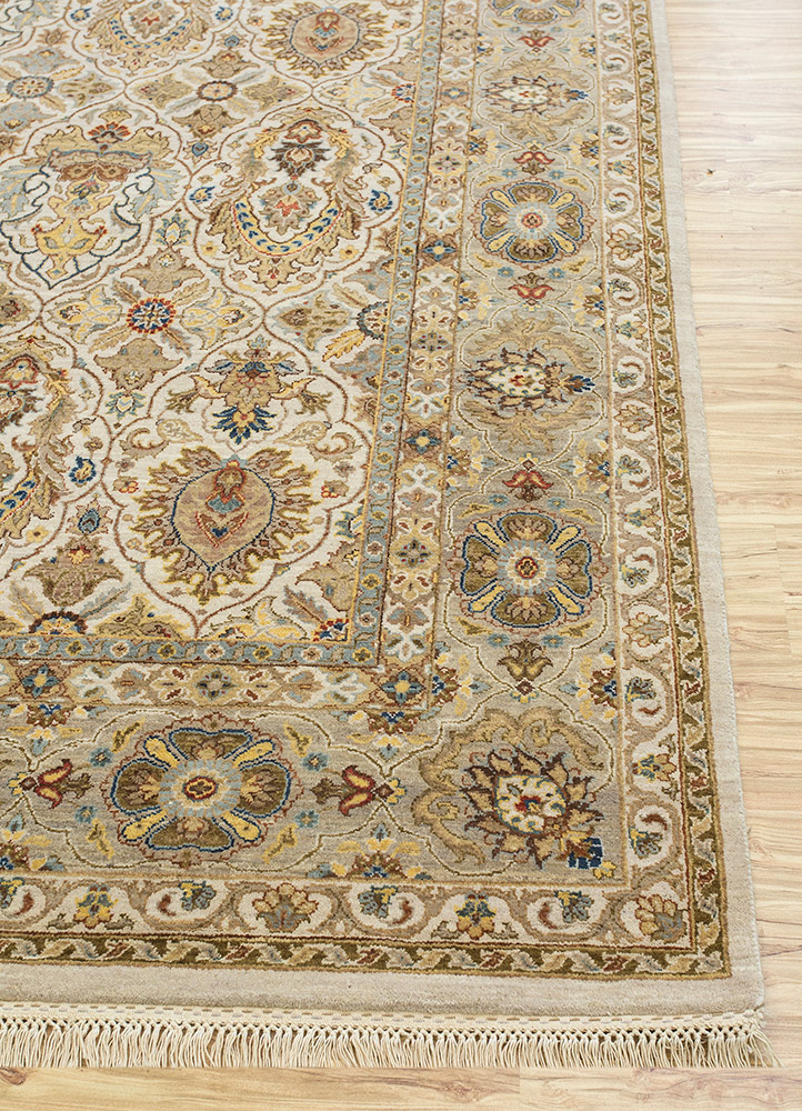 gulnar ivory wool Hand Knotted Rug - CloseUp