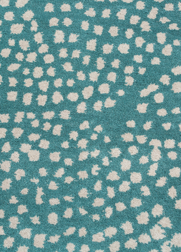 roar blue wool Hand Tufted Rug - CloseUp