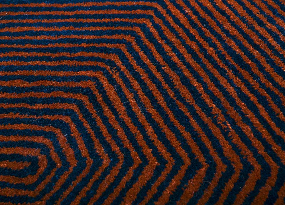 pathways red and orange wool Hand Tufted Rug - CloseUp