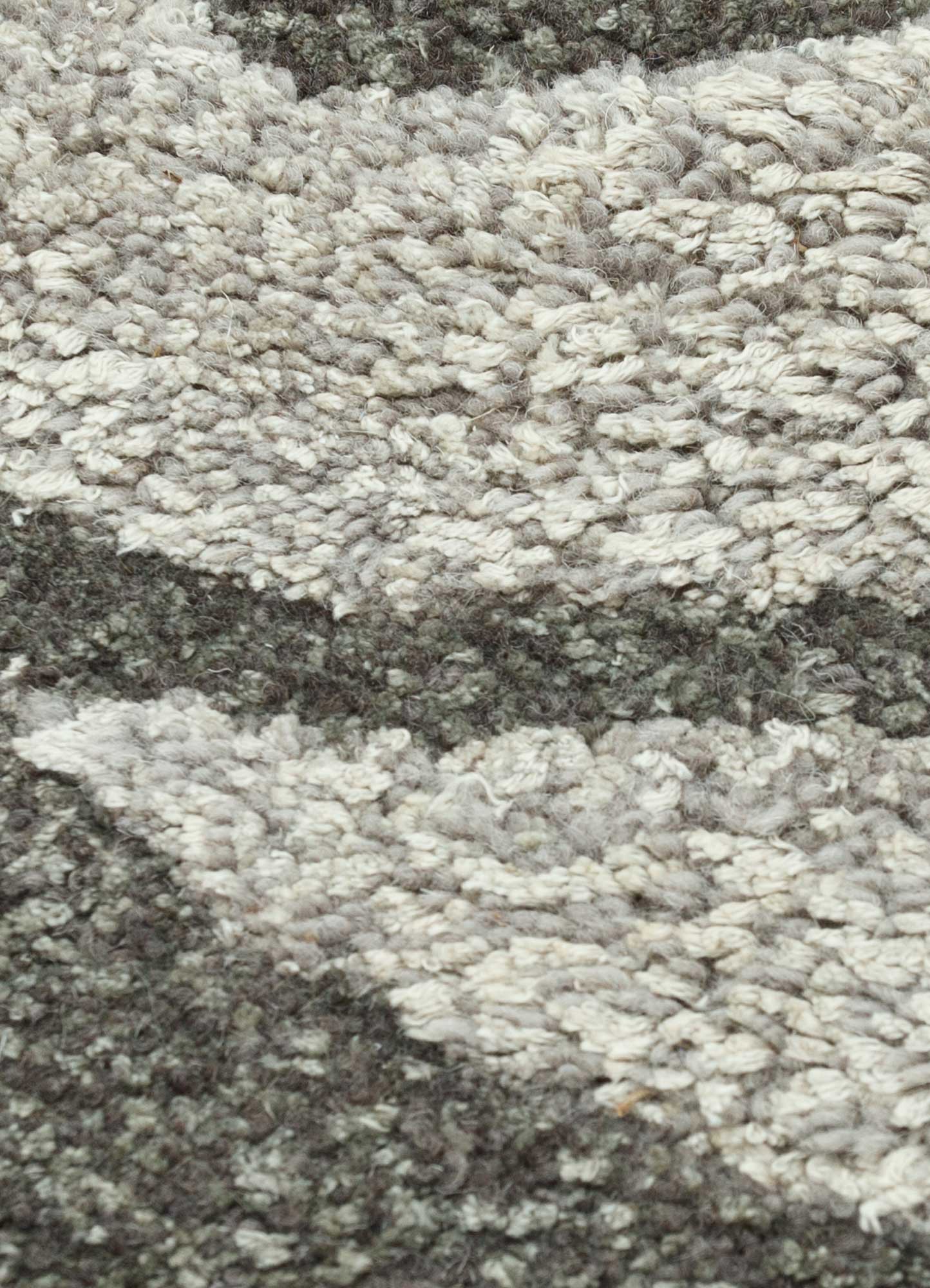 hacienda grey and black wool and viscose Hand Tufted Rug - CloseUp hacienda grey and black wool and viscose Hand Tufted Rug - CloseUp
