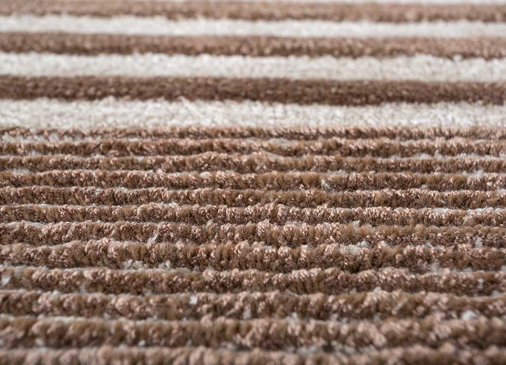 acar ivory wool and viscose Hand Tufted Rug - CloseUp