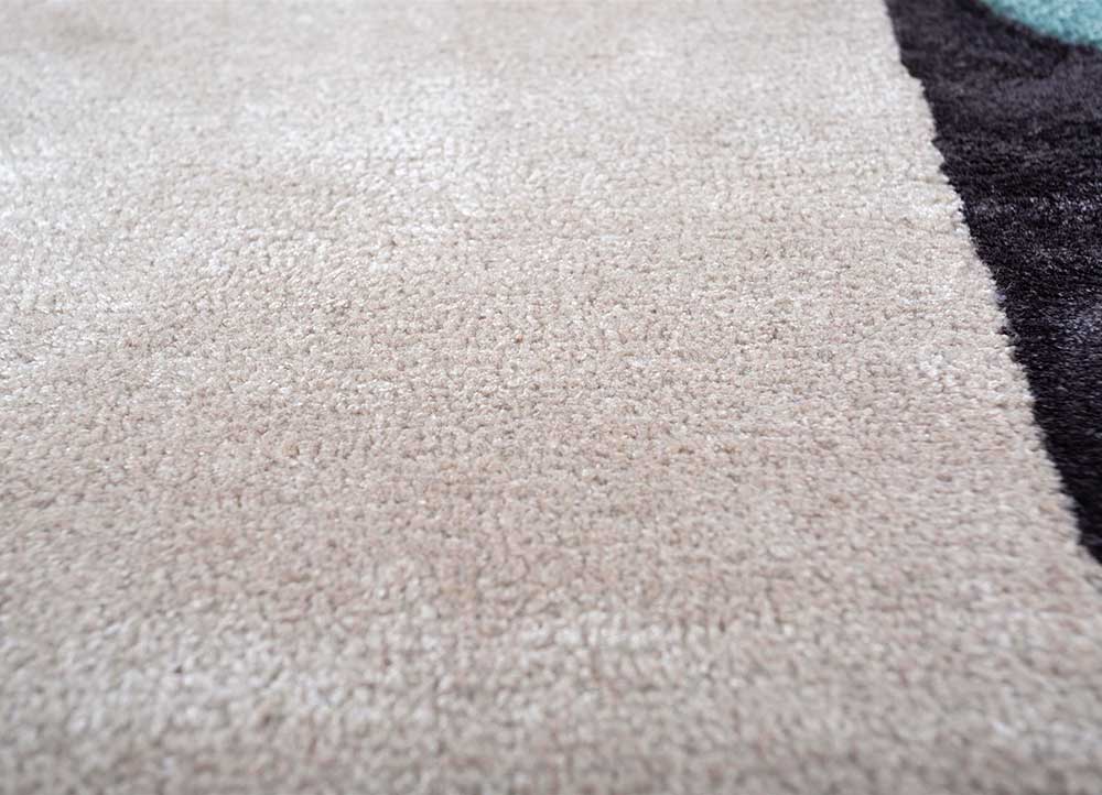 transcend multi wool and viscose Hand Tufted Rug - CloseUp