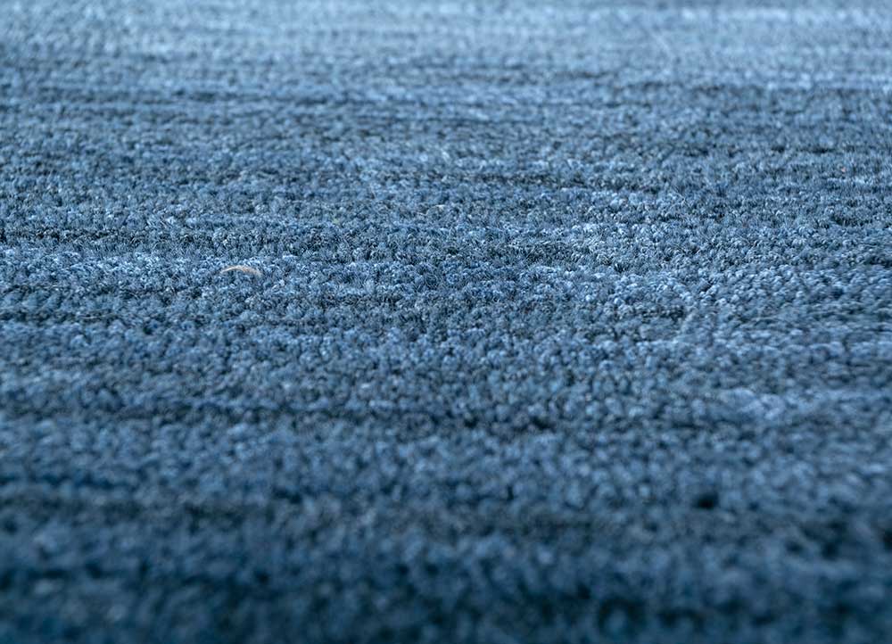 white noise blue wool and viscose Hand Tufted Rug - CloseUp