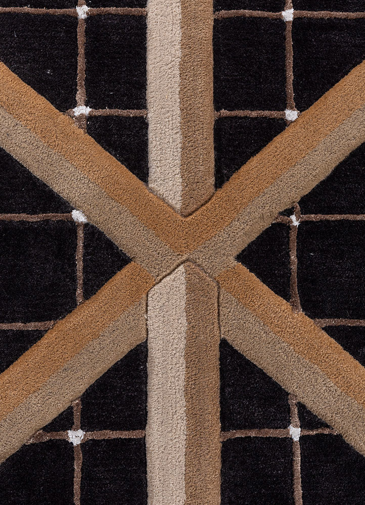 faces beige and brown wool and viscose Hand Tufted Rug - CloseUp faces beige and brown wool and viscose Hand Tufted Rug - CloseUp