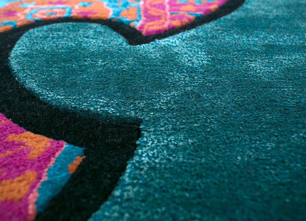 concotion green wool and viscose Hand Tufted Rug - CloseUp