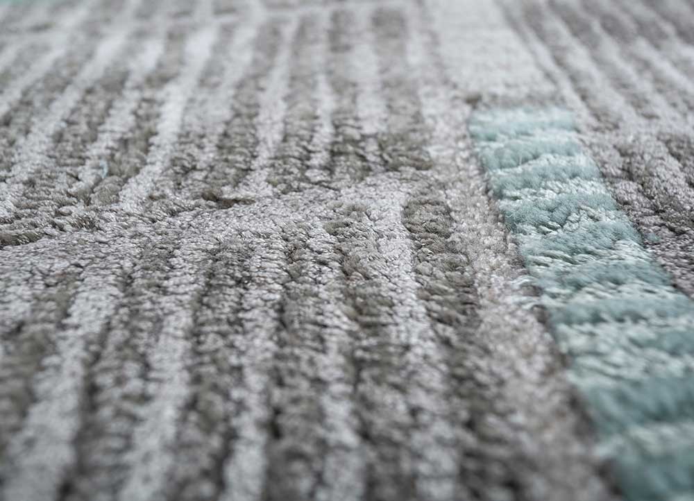 jaipur wunderkammer grey and black wool and viscose Hand Tufted Rug - CloseUp