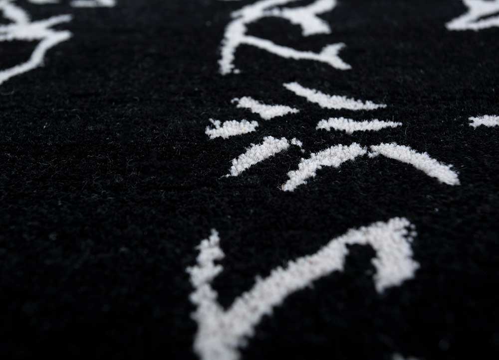 imara grey and black wool Hand Tufted Rug - CloseUp