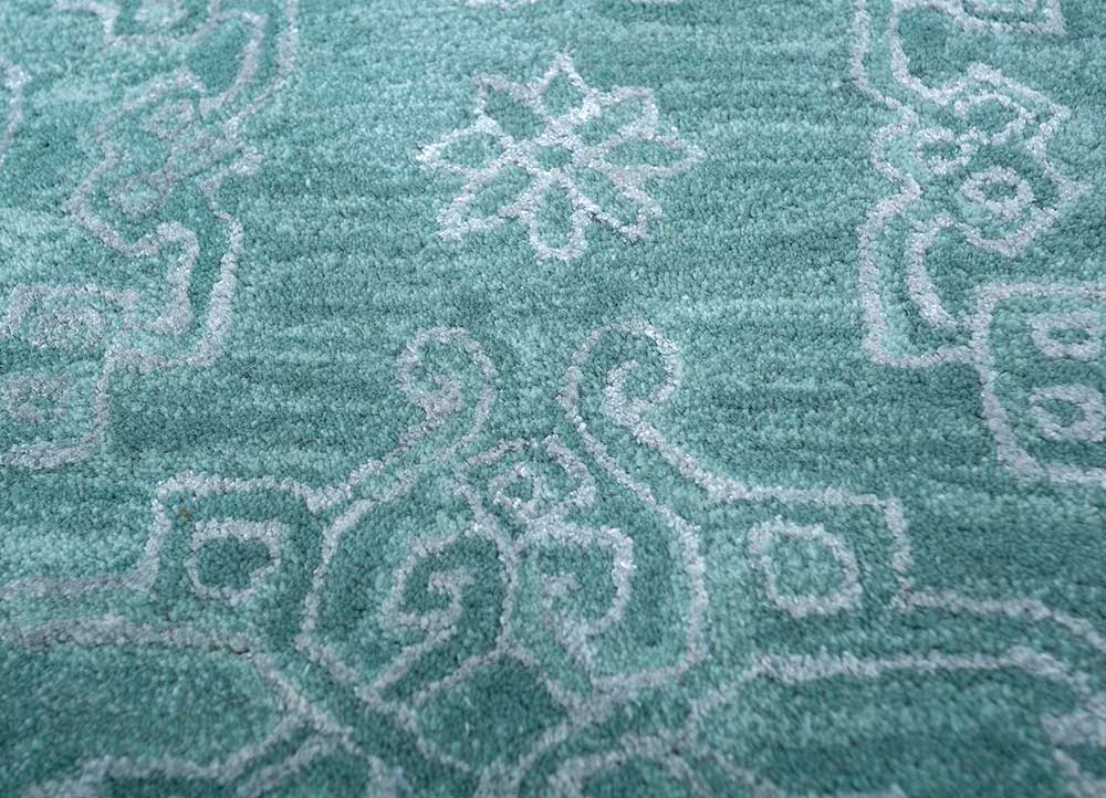 imara green wool and viscose Hand Tufted Rug - CloseUp