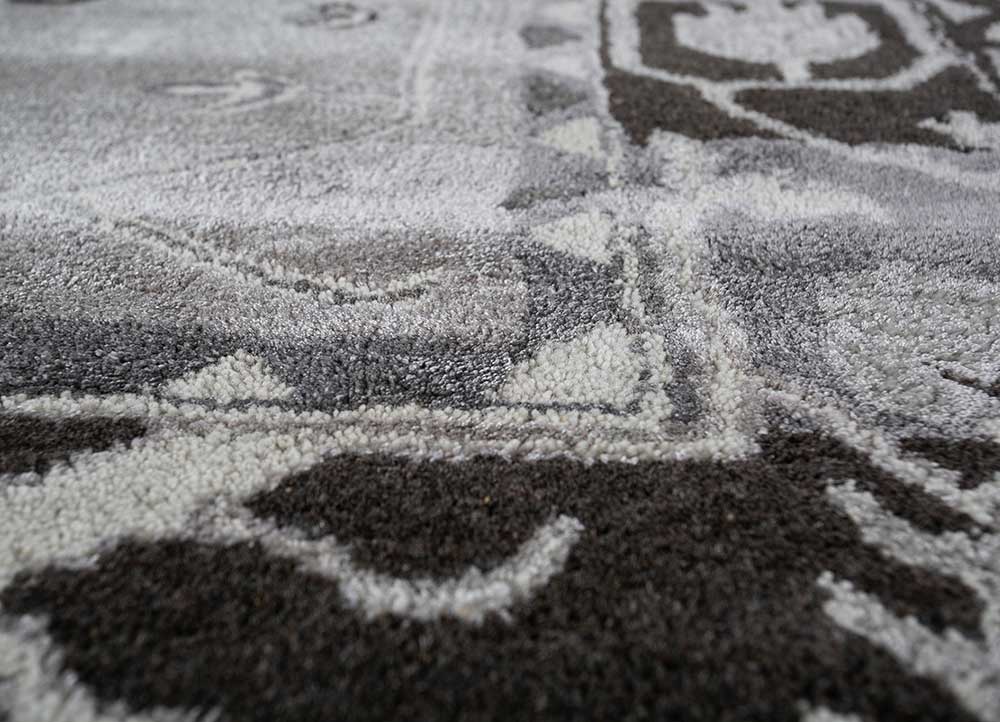 mythos grey and black wool and viscose Hand Tufted Rug - CloseUp