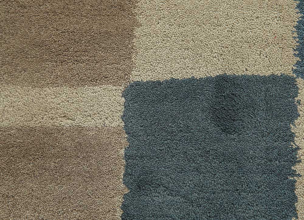 clan blue wool  Rug - CloseUp