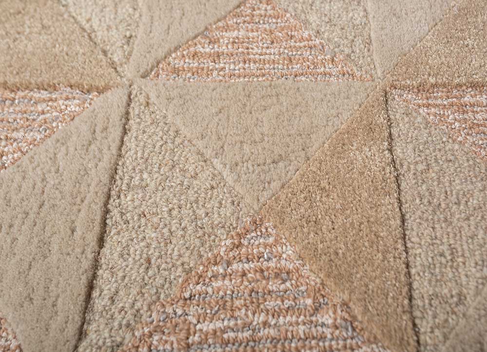 aprezo multi wool and viscose Hand Tufted Rug - CloseUp