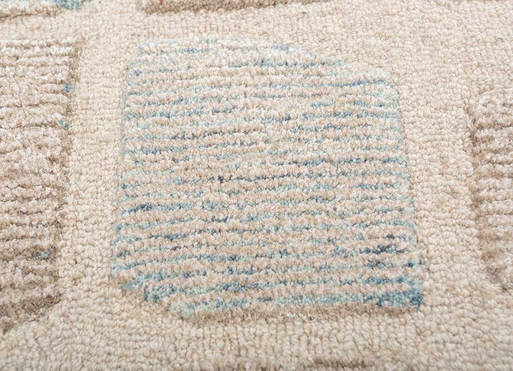 aprezo multi wool and viscose Hand Tufted Rug - CloseUp