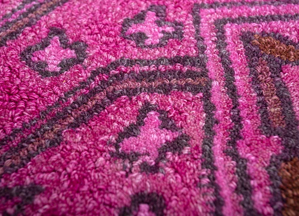 mythos pink and purple wool Hand Tufted Rug - CloseUp