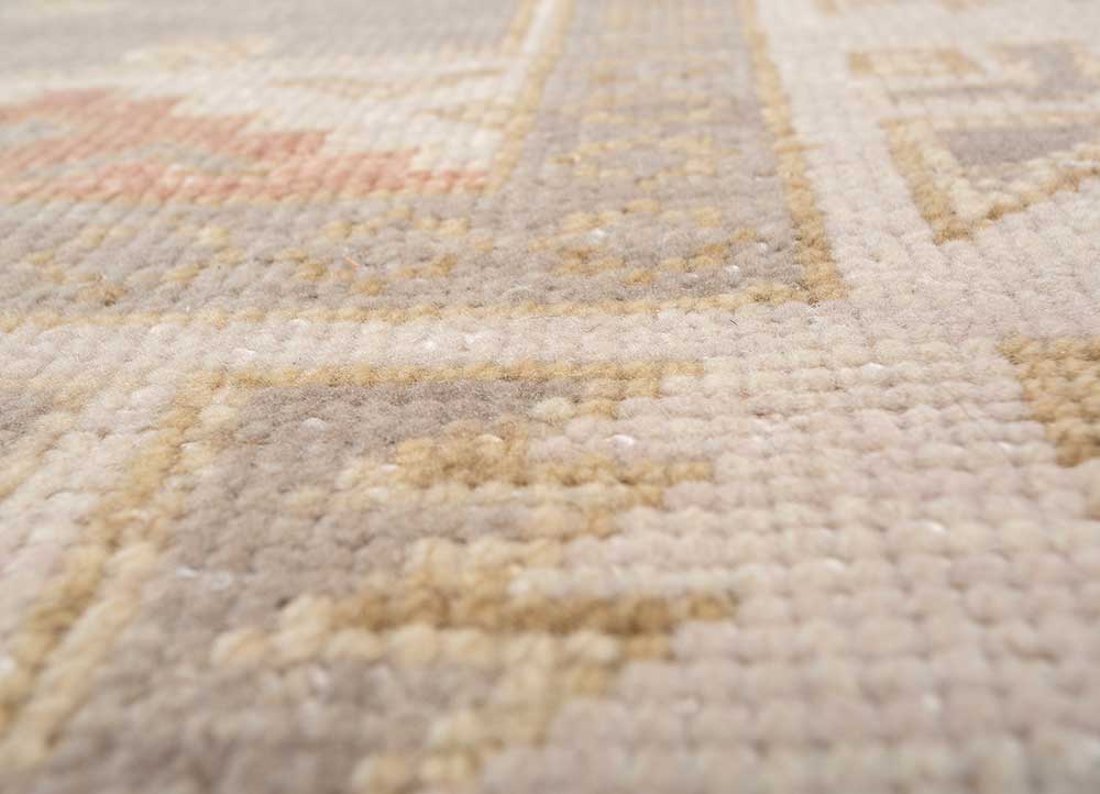 thyme gold wool Hand Knotted Rug - CloseUp