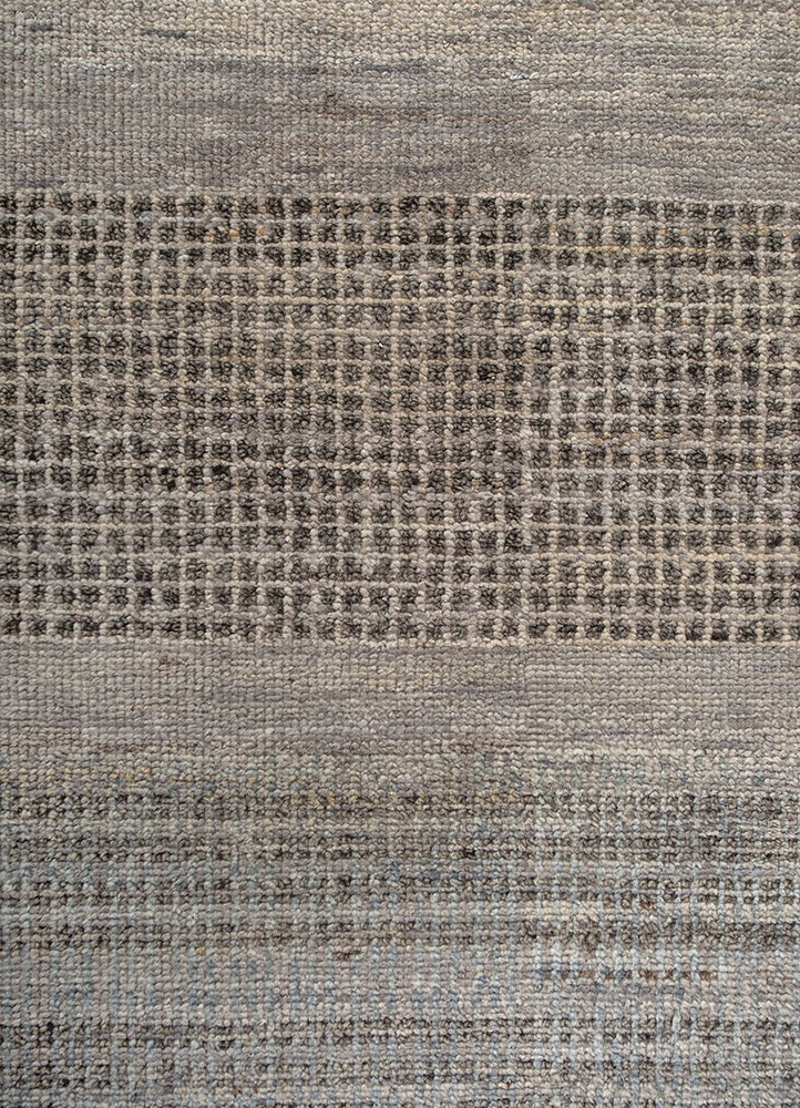 blythe grey and black wool Hand Knotted Rug - CloseUp