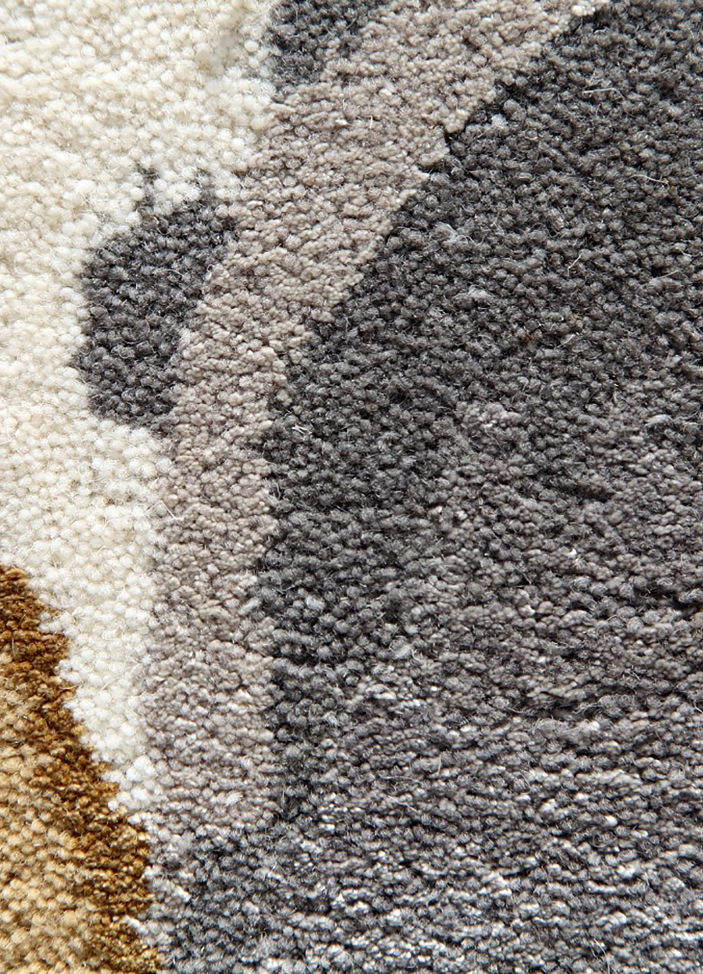 hacienda beige and brown wool and viscose Hand Tufted Rug - CloseUp