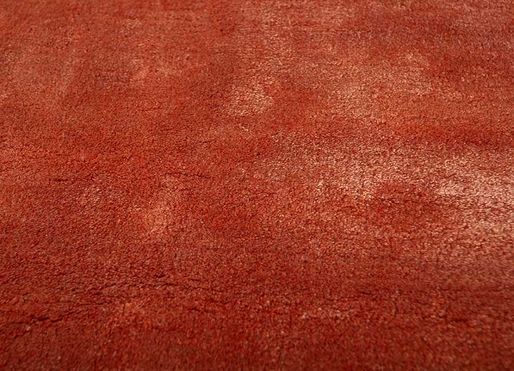 come around red and orange viscose Hand Tufted Rug - CloseUp