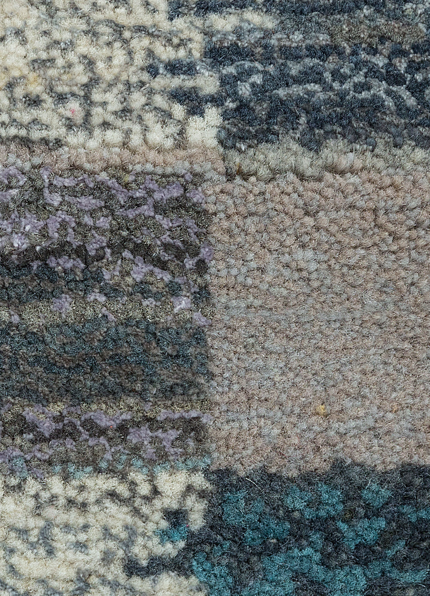 clan grey and black wool and bamboo silk Hand Knotted Rug - CloseUp