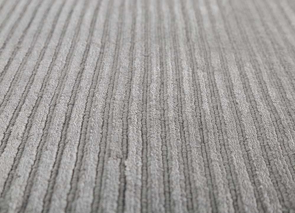 acar ivory wool and bamboo silk Hand Loom Rug - CloseUp