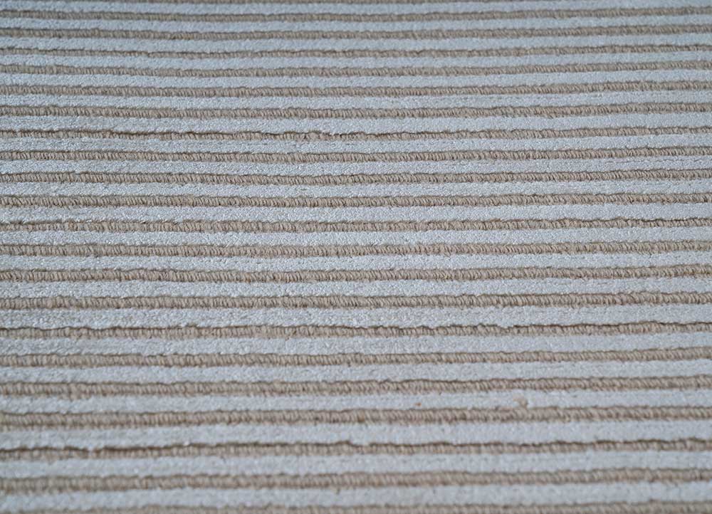 basis ivory wool and viscose Hand Loom Rug - CloseUp