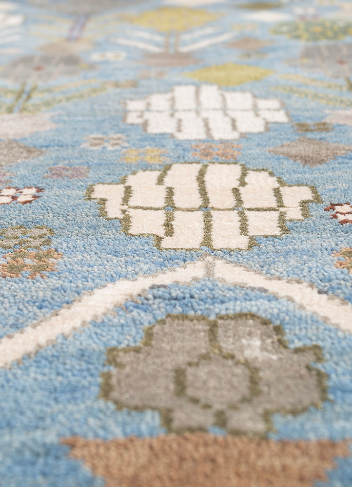 manchaha beige and brown wool and bamboo silk Hand Knotted Rug - CloseUp