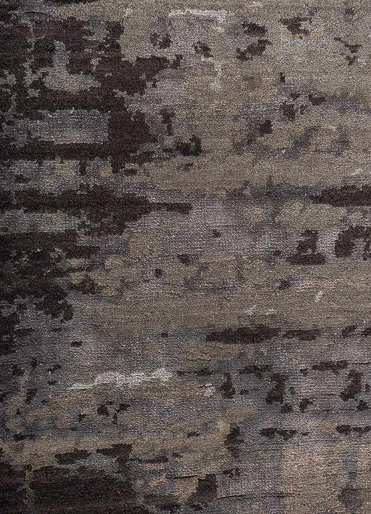 aprezo grey and black wool and bamboo silk Hand Knotted Rug - CloseUp