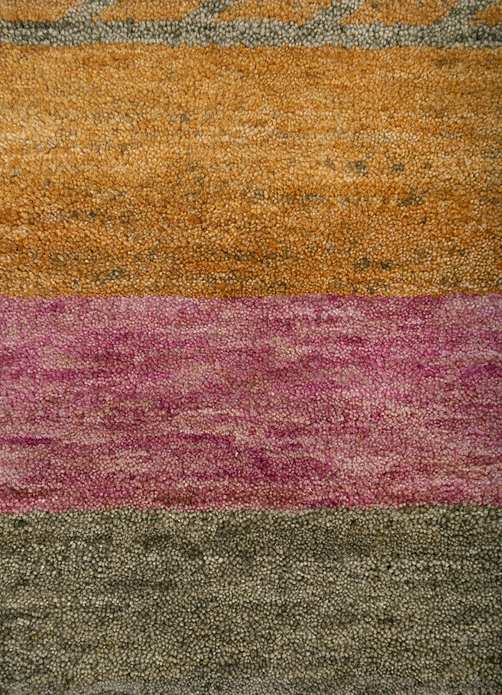 aprezo green wool Hand Knotted Rug - CloseUp
