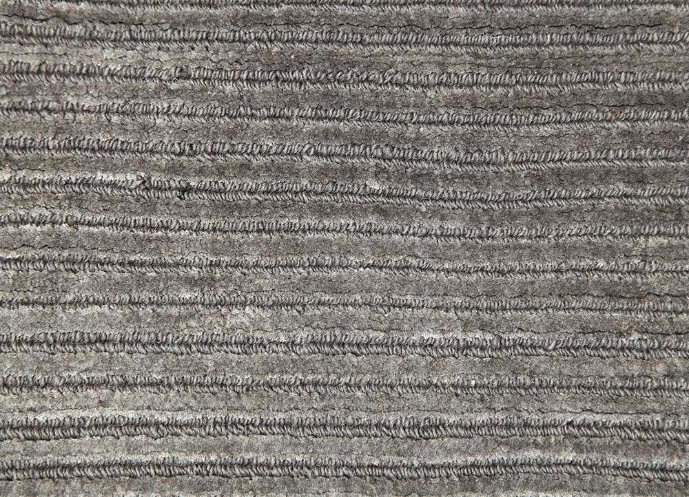 basis grey and black wool and viscose Hand Loom Rug - CloseUp