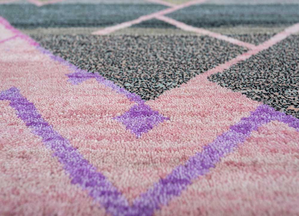 manchaha ivory wool and bamboo silk Hand Knotted Rug - CloseUp