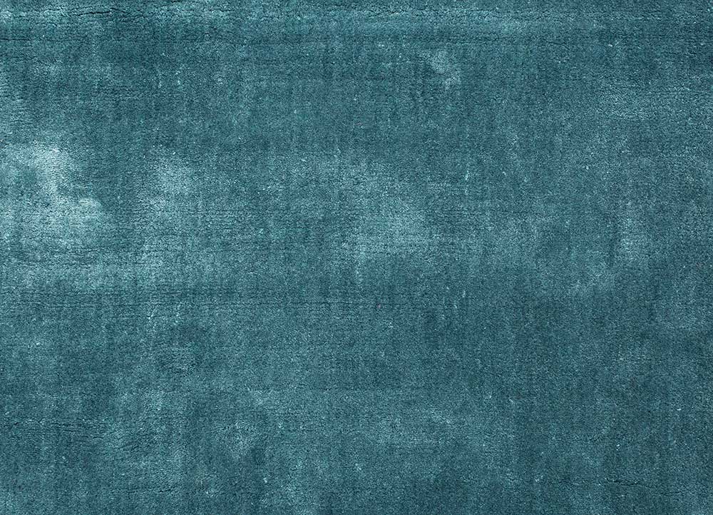 yasmin blue viscose Hand Loom Rug - CloseUp