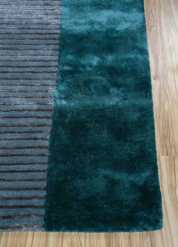 come around multi wool and viscose Hand Tufted Rug - Corner