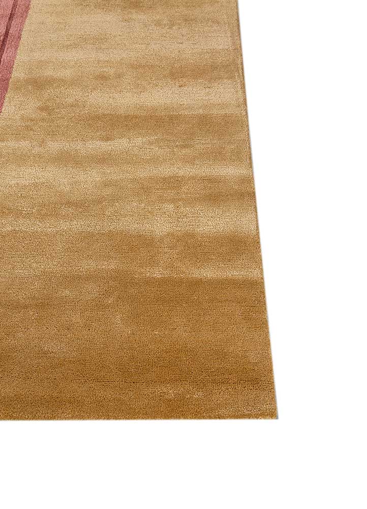 come around gold wool and viscose Hand Tufted Rug - Corner