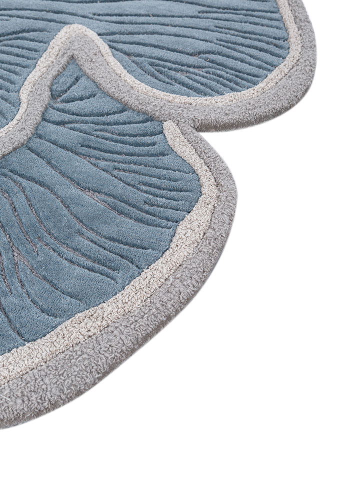 aurelia blue wool and viscose Hand Tufted Rug - Corner