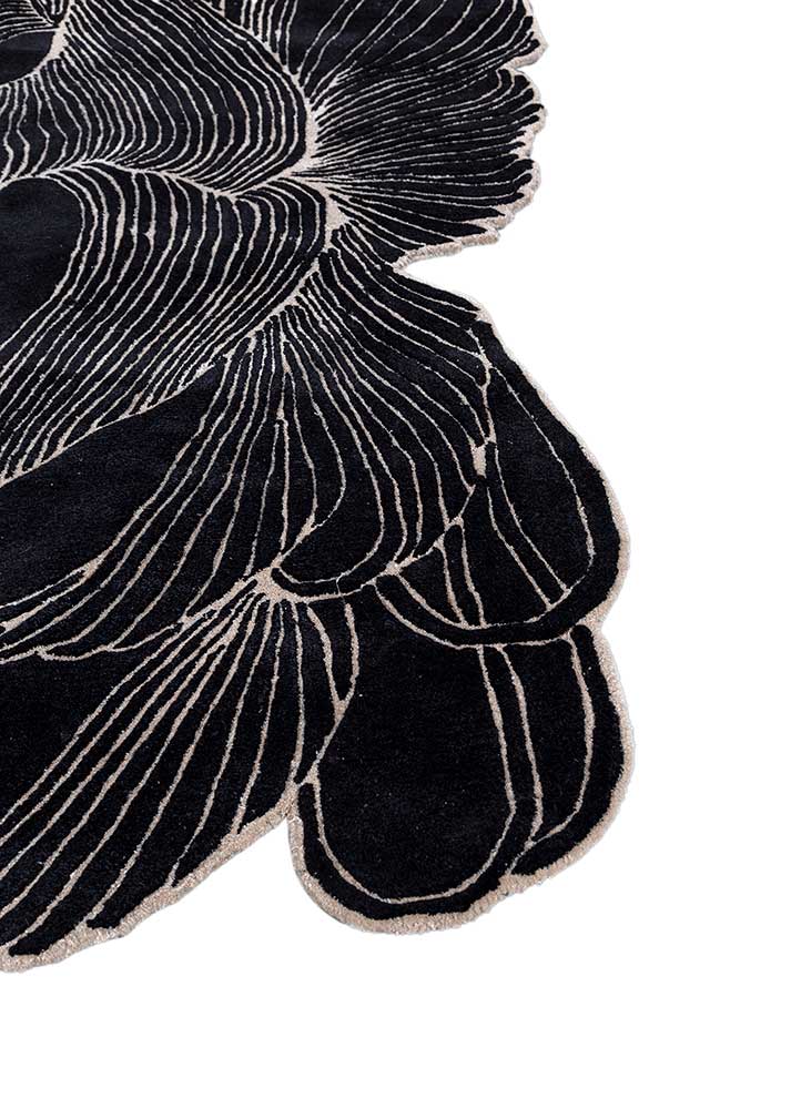 infini grey and black wool and viscose Hand Tufted Rug - Corner