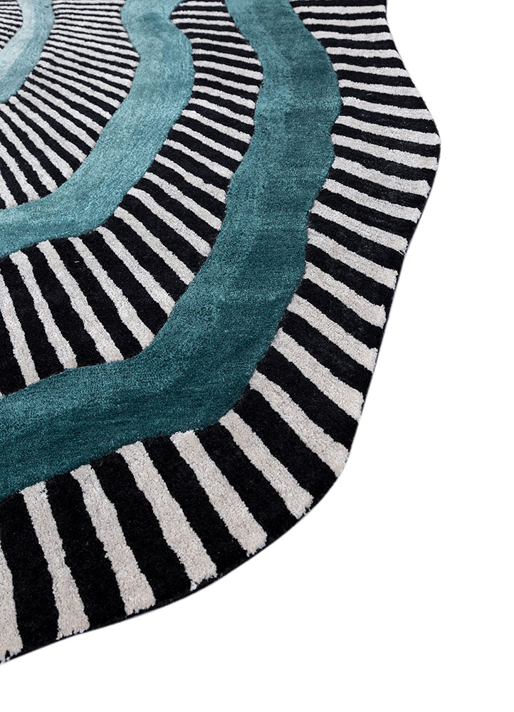 adrift grey and black wool and viscose Hand Tufted Rug - Corner