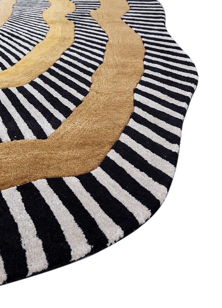 adrift grey and black wool and viscose Hand Tufted Rug - Corner