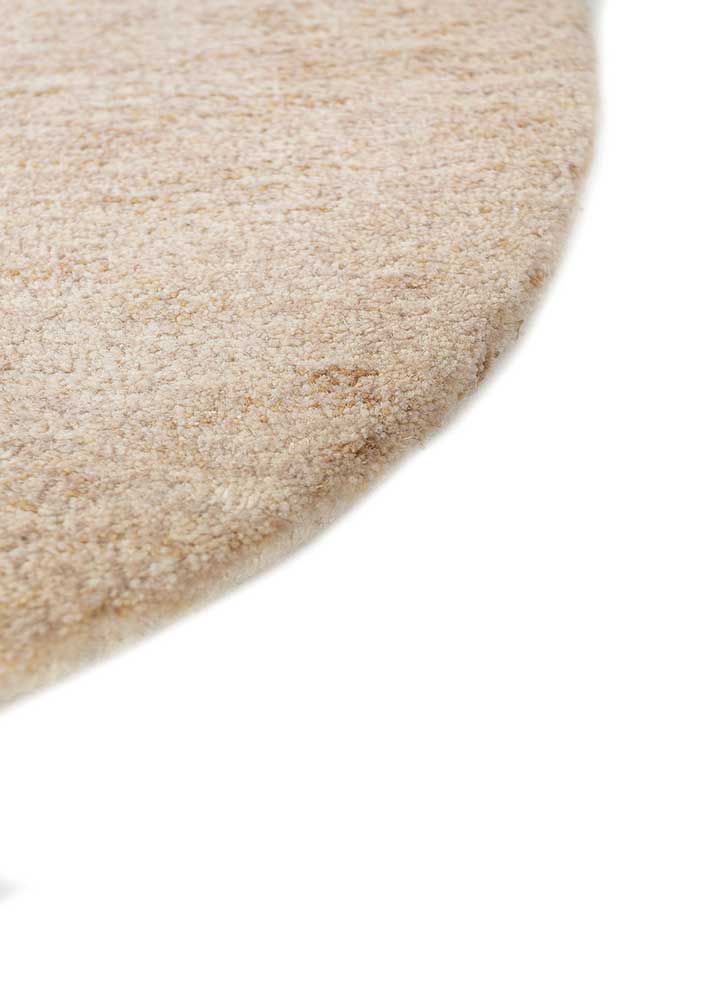 come around ivory wool and viscose Hand Tufted Rug - Corner