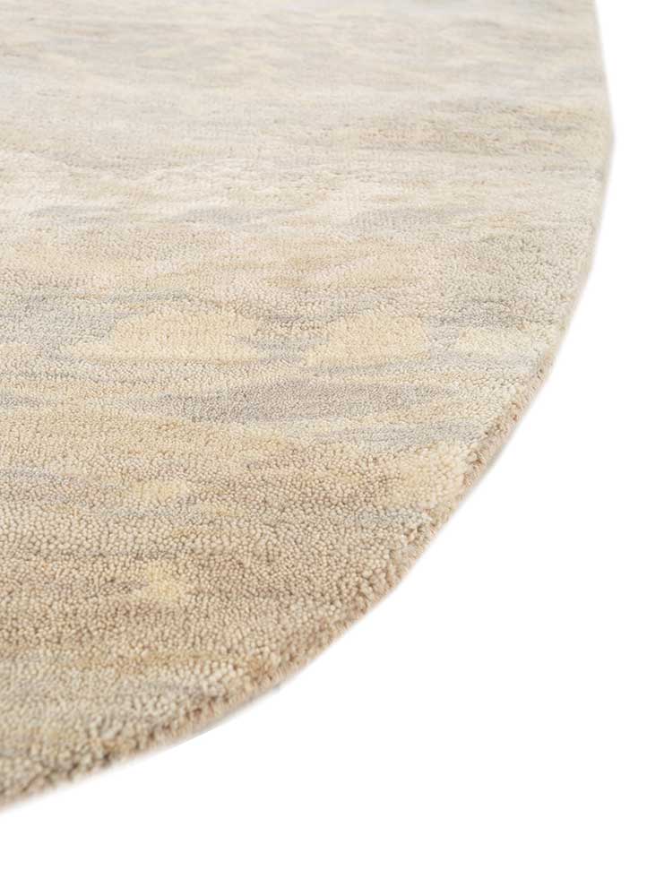 manchaha ivory wool and silk Hand Knotted Rug - Corner