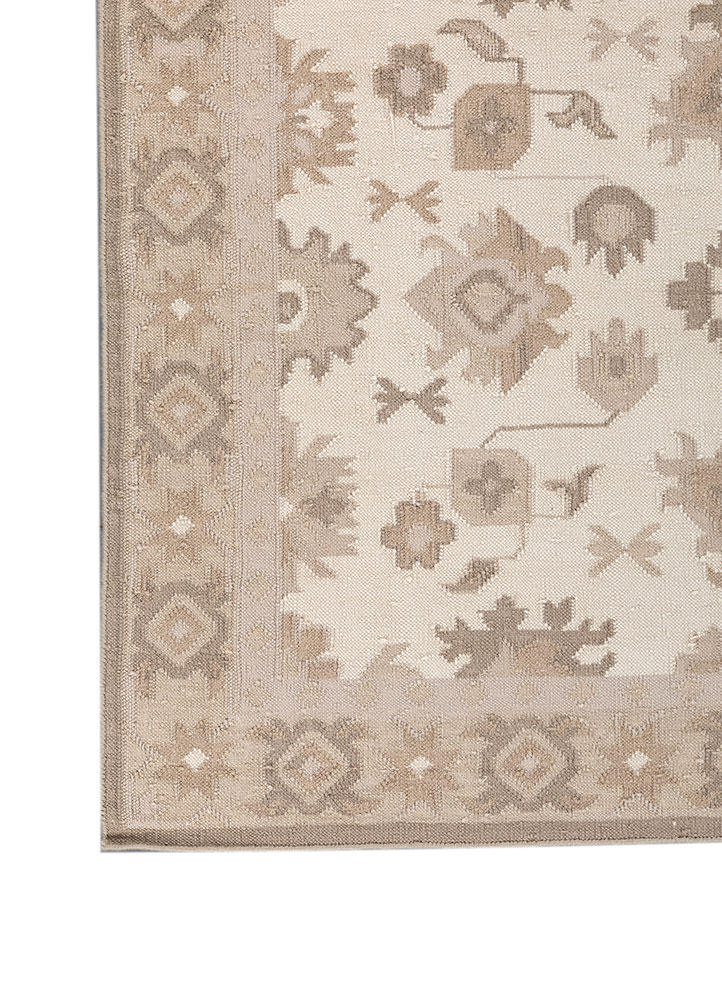 bedouin ivory wool Flat Weaves Rug - Corner