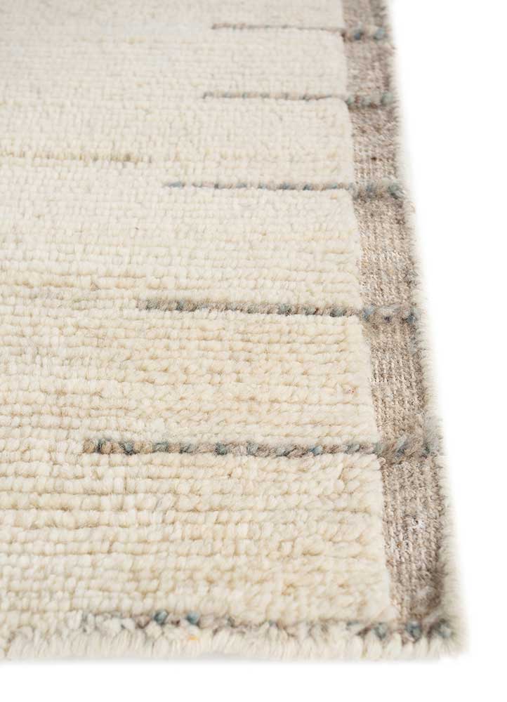 manifest ivory wool Hand Knotted Rug - Corner